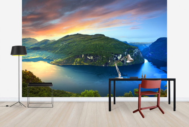 PHOTOWALL / Magical Light over Geirangerfjord, Norway (e29922)
