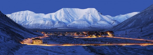PHOTOWALL / Longyearbyen by Night,Svalbard III (e29933)