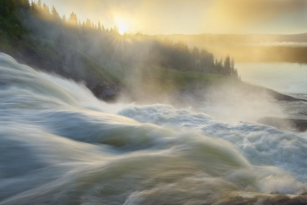 PHOTOWALL / Jamtland River at Dawn, Sweden (e40437)