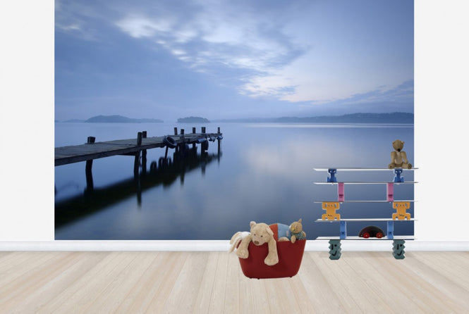 PHOTOWALL / Wooden Pier in Still Lake (e40651)