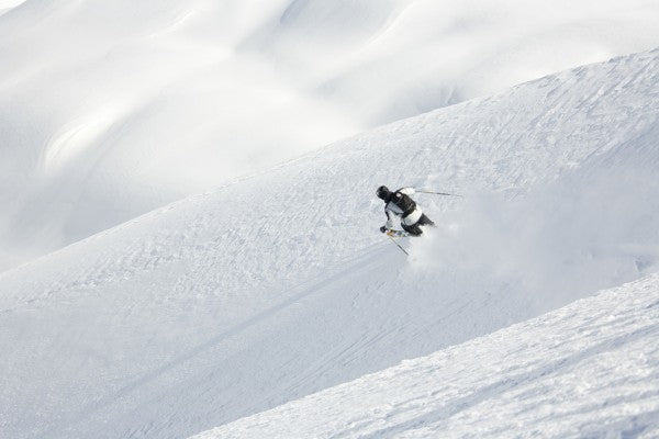 PHOTOWALL / Off Piste Skiing in Chamonix, France (e40741)