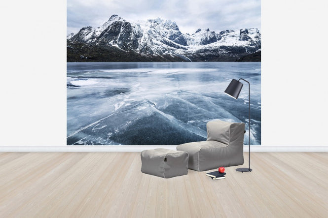 PHOTOWALL / Frozen Water and Mountain Range (e30681)