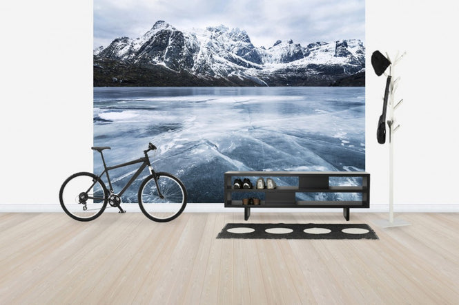 PHOTOWALL / Frozen Water and Mountain Range (e30681)