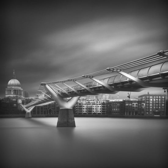 PHOTOWALL / Millennium Bridge (e30987)