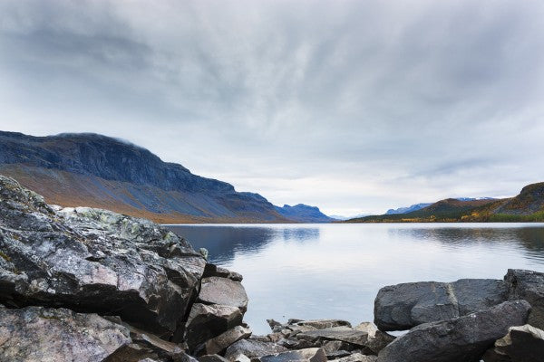 PHOTOWALL / Powerful Lake Langas (e41161)