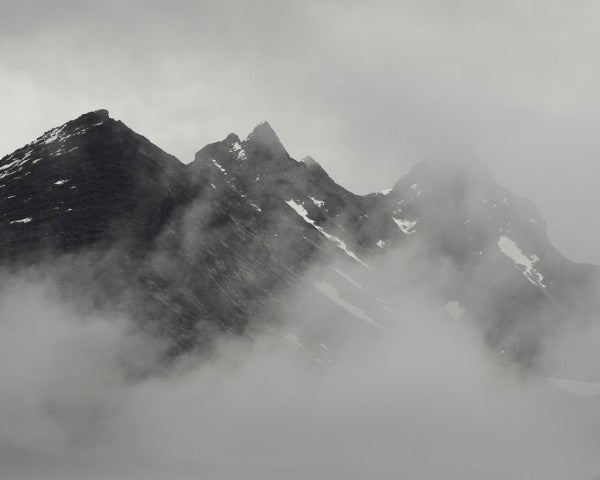 PHOTOWALL / Vettisfossen Mountains, Norway (e31066)