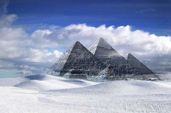PHOTOWALL / Pyramids in Snow (e310488)
