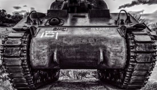 PHOTOWALL / Old War Tank (e310598)
