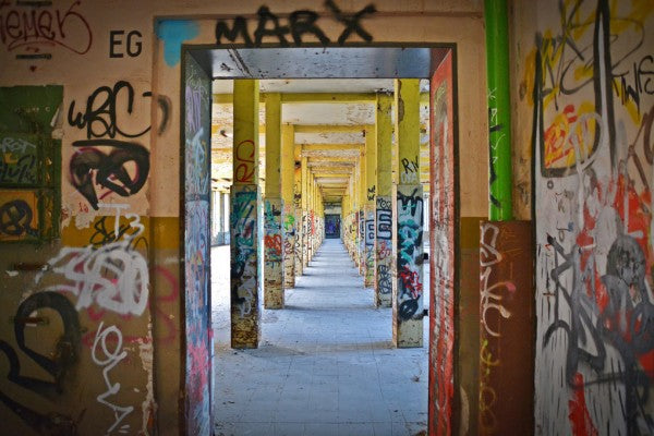 PHOTOWALL / Graffiti at an Old Factory (e310769)