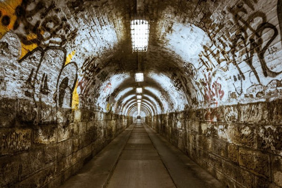 PHOTOWALL / Underground Tunnel (e310808)