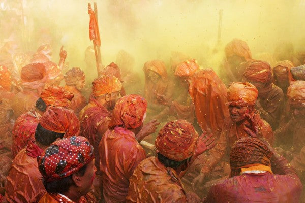 PHOTOWALL / Lathmar Holi (e311000)