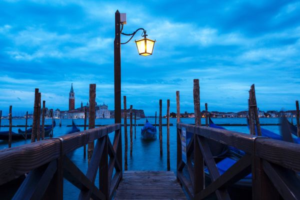 PHOTOWALL / Venice Italy Pier (e313516)