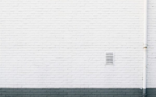 PHOTOWALL / White Brick Wall with Pipes (e313720)