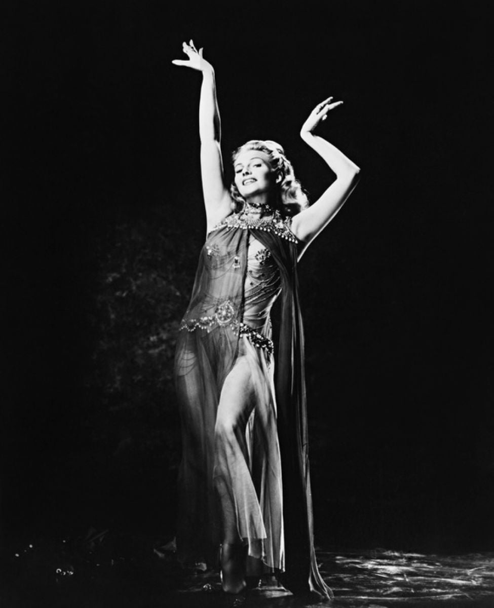 PHOTOWALL / Rita Hayworth in Salome the Dance of the Seven