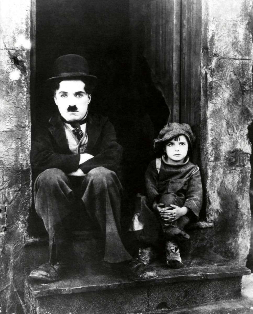 PHOTOWALL / Charlie Chaplin and Jackie Coogan (e314727) | 輸入壁紙