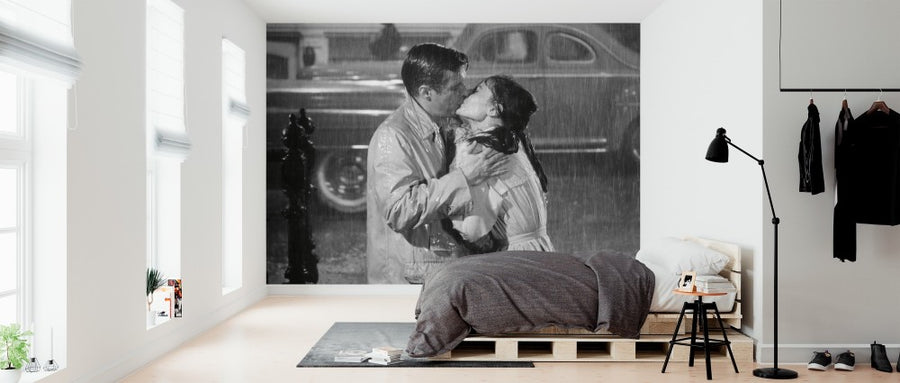 PHOTOWALL / Audrey Hepburn and George Peppard in Breakfast at Tiffanys (e314730)