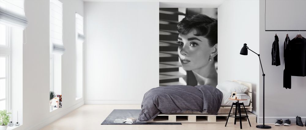 PHOTOWALL / Audrey Hepburn in Sabrina (e314742) | 輸入壁紙専門店