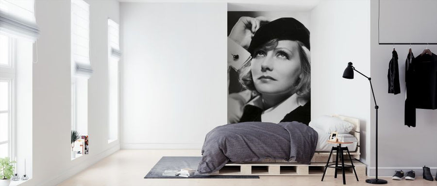 PHOTOWALL / Greta Garbo in As You Desire Me (e314750)