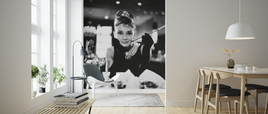 PHOTOWALL / Audrey Hepburn in Breakfast at Tiffanys (e314895)