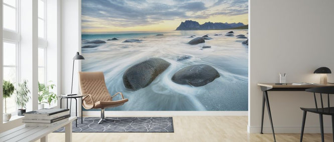 PHOTOWALL / Uttakleiv Beach (e315930)