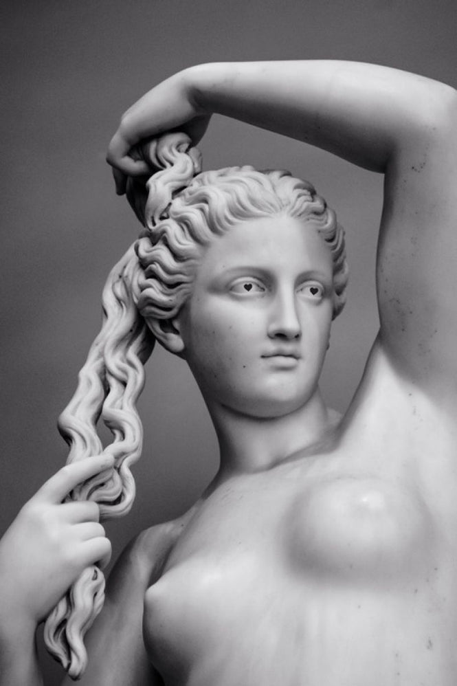 PHOTOWALL / Love Goddess (e316341)