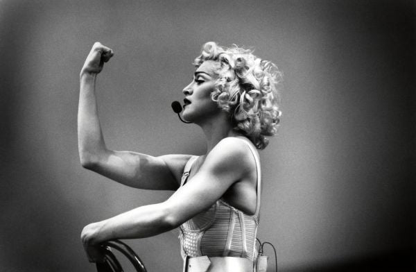 PHOTOWALL / Express Yourself - Madonna (e317117)