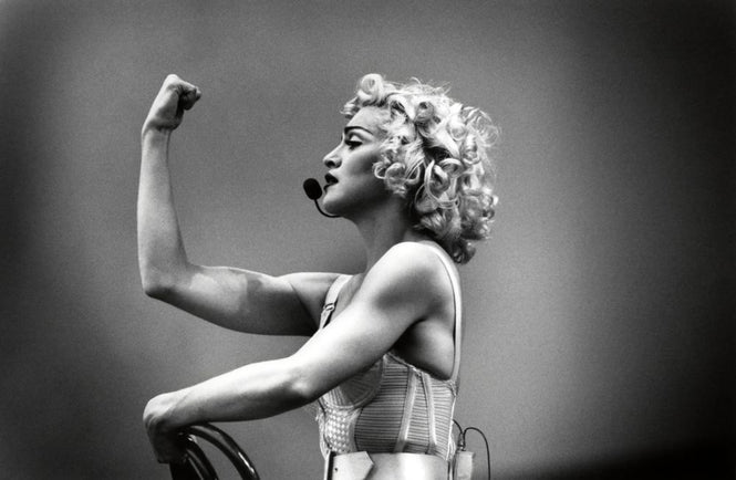 PHOTOWALL / Express Yourself - Madonna (e317117)