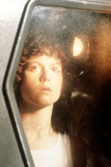 PHOTOWALL / Space Shuttle Cockpit - Sigourney Weaver (e317190)