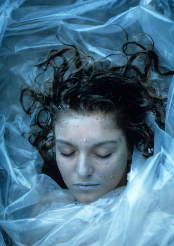 PHOTOWALL / Dead Body - Sheryl Lee (e317207)