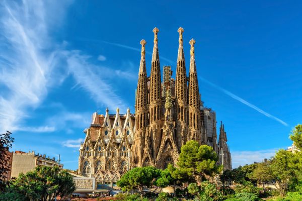 PHOTOWALL / Facade of Sagrada Familia Cathedral (e317858)