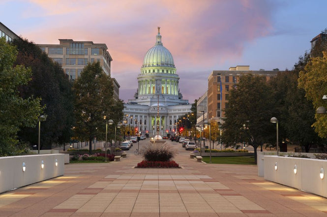 PHOTOWALL / State Capitol Building (e317911)