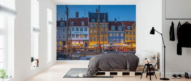 PHOTOWALL / Colorful Bars and Restaurants (e317933)