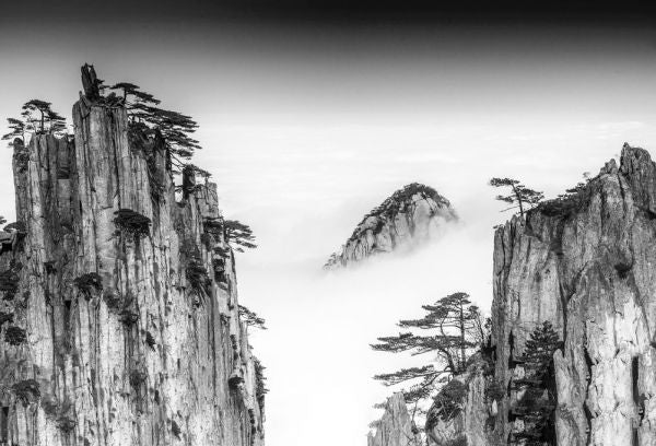 PHOTOWALL / Cloudy Cliffs (e320759)