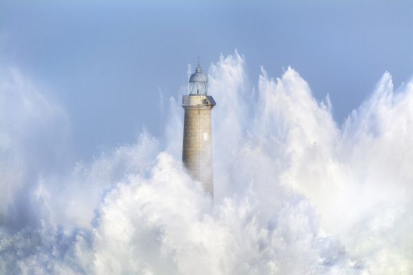 PHOTOWALL / Power of the Sea (e323932)