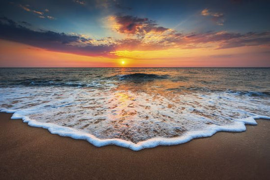 PHOTOWALL / Sunrise Over the Sea (e327827)