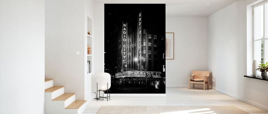 PHOTOWALL / Black Manhattan - The Radio City Music Hall (e328636)