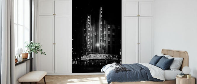 PHOTOWALL / Black Manhattan - The Radio City Music Hall (e328636)