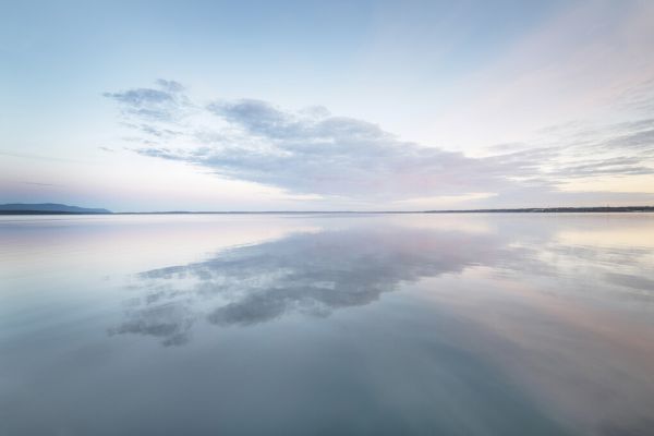 PHOTOWALL / Bellingham Bay Clouds Reflection (e328672)