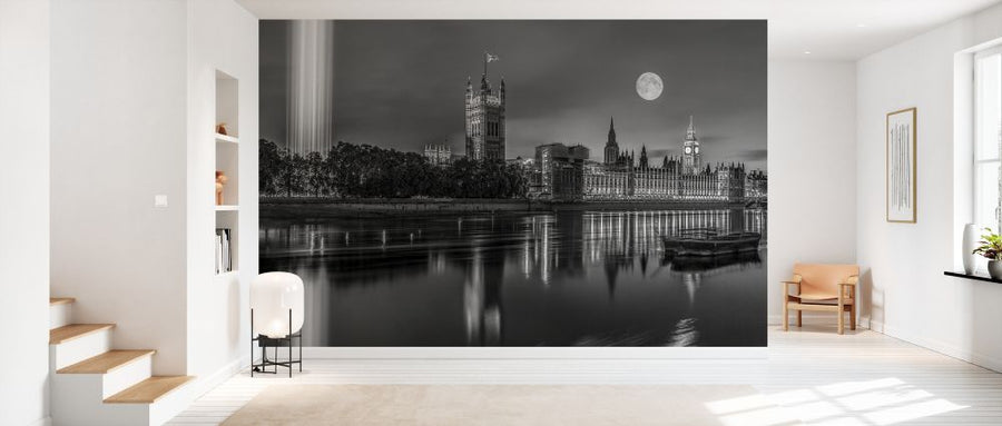 PHOTOWALL / Column of Spectra Lights with Westminster Abby London UK (e334041)