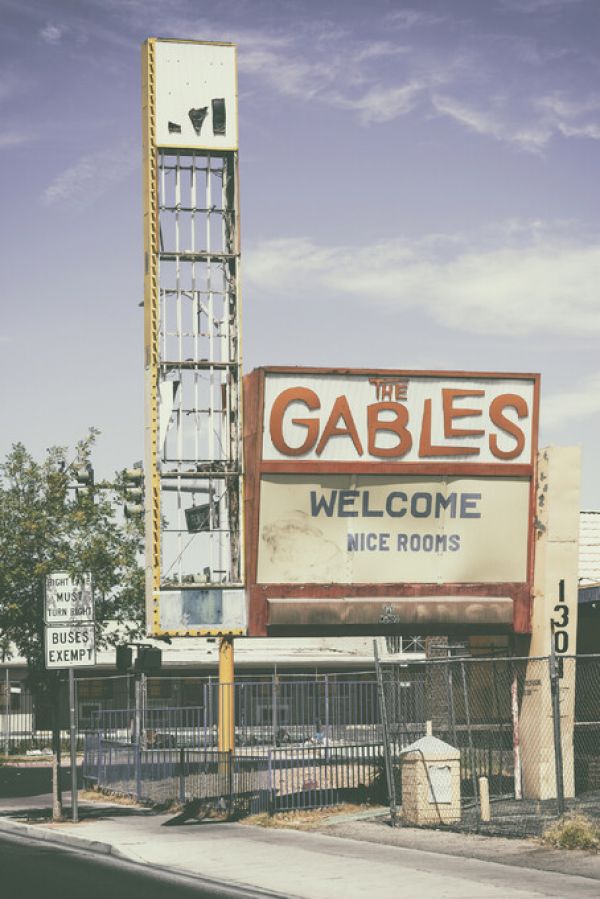 PHOTOWALL / Welcome to Gables (e334195)