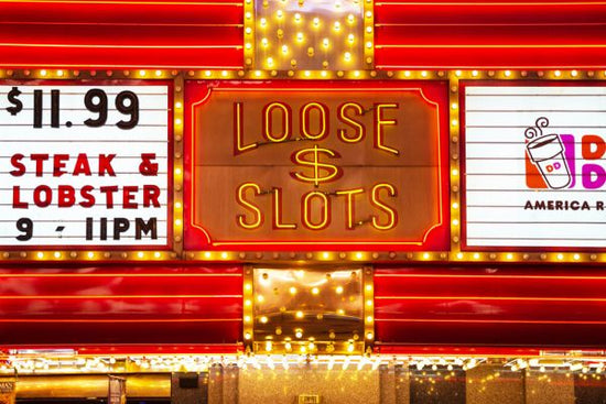 PHOTOWALL / Loose $ Slots (e334243)