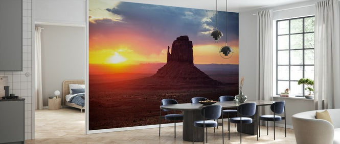 PHOTOWALL / Sunrise over the Monument Valley (e334266)