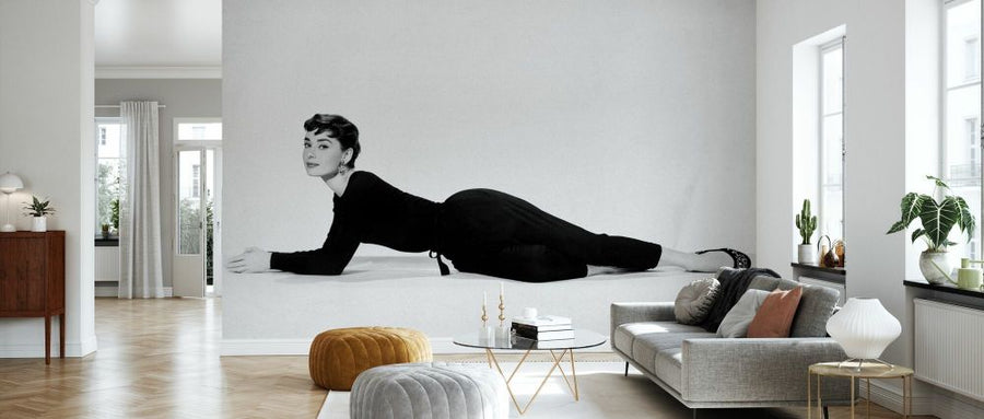 PHOTOWALL / Sabrina - Audrey Hepburn (e334495)