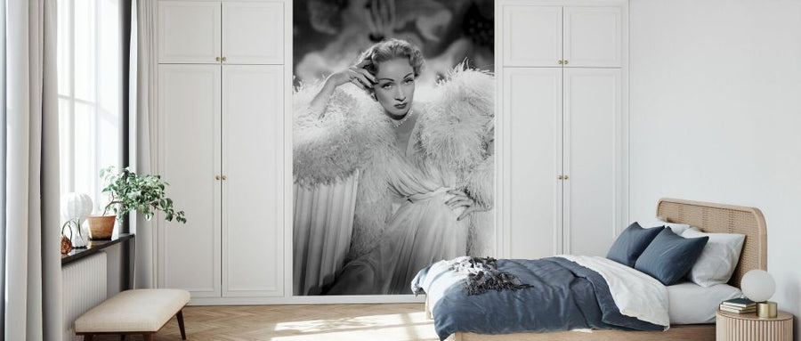 PHOTOWALL / Stage Fright - Marlene Dietrich (e334521)