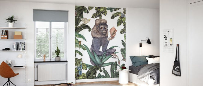 PHOTOWALL / Monkey Queen with Precious Shell (e335747)