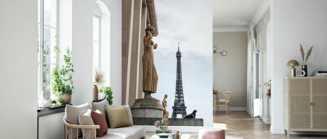 PHOTOWALL / Eiffel Tower with Statues and Pigeon (e336107)