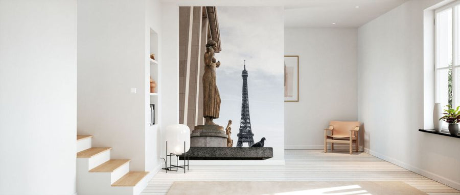 PHOTOWALL / Eiffel Tower with Statues and Pigeon (e336107)