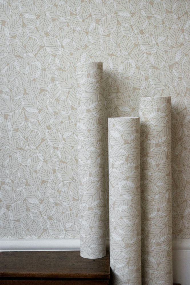 Hannah Nunn / Beech leaves in Kraft