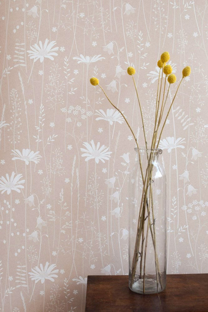 Hannah Nunn / Daisy Meadow in Dusk