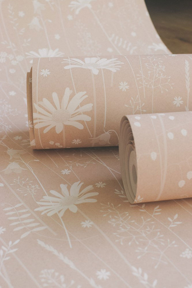 Hannah Nunn / Daisy Meadow in Dusk
